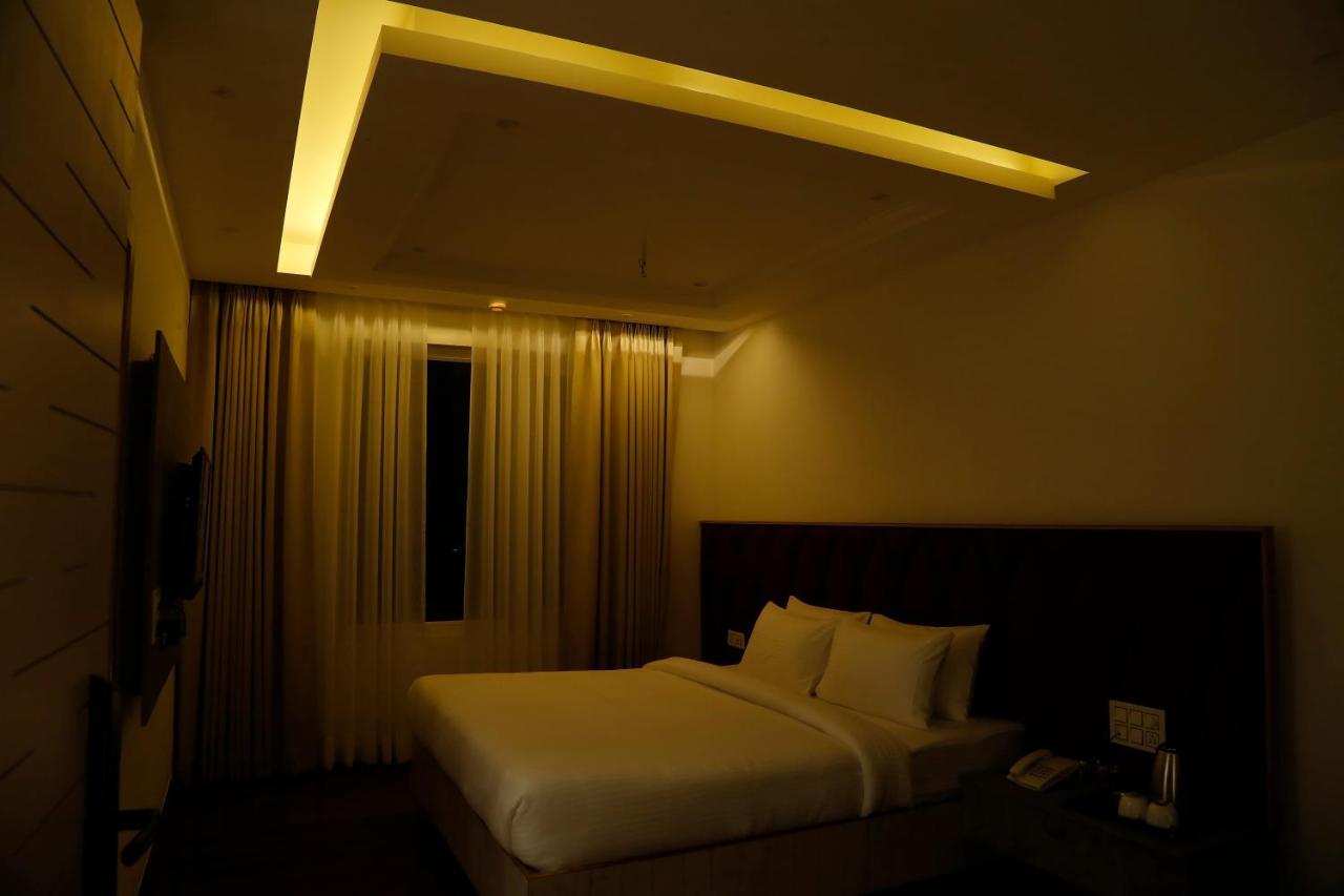 Dayal Hotel Una (Himachal Pradesh) Exterior photo