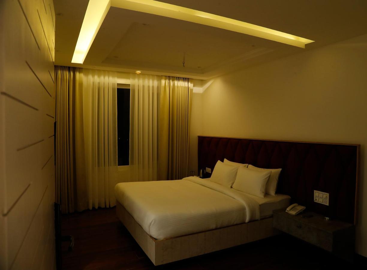 Dayal Hotel Una (Himachal Pradesh) Exterior photo